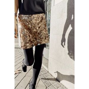 Zara SEQUIN MINI SKIRT